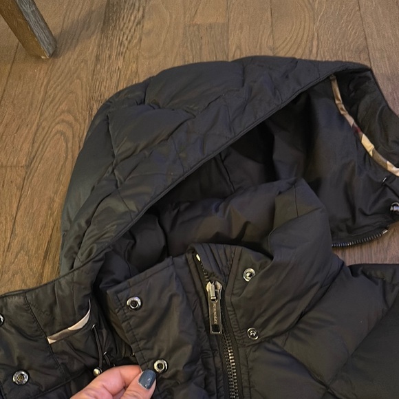 BURBERRY Black Puffer Coat with Hood - Picture 6 of 10